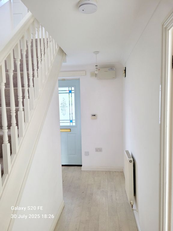 Property photo 3 of 22 Entrance Hallway