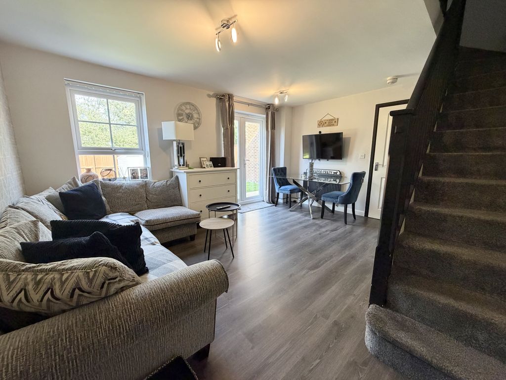 Property photo 3 of 17