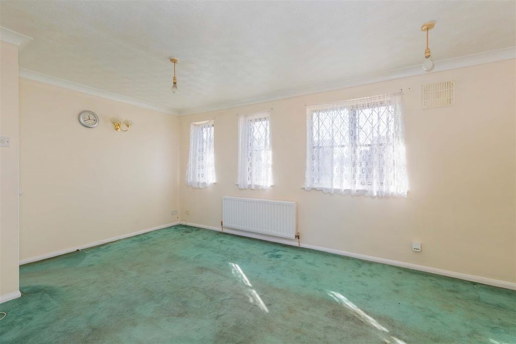 Property photo 2 of 13 45 Bridlington Spur-9.Jpg