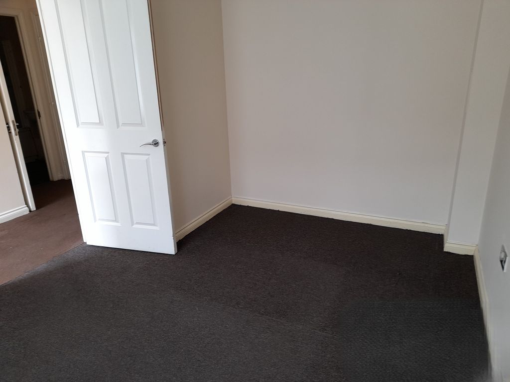 Property photo 2 of 7 Gallery