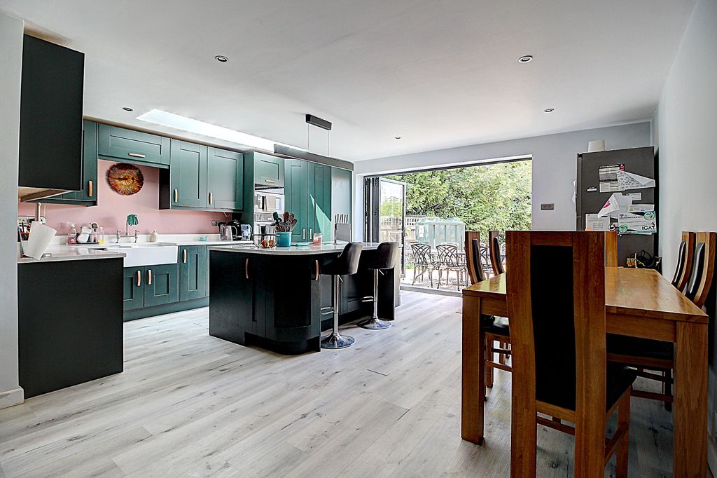 Property photo 2 of 25 Kitchen Dining Room