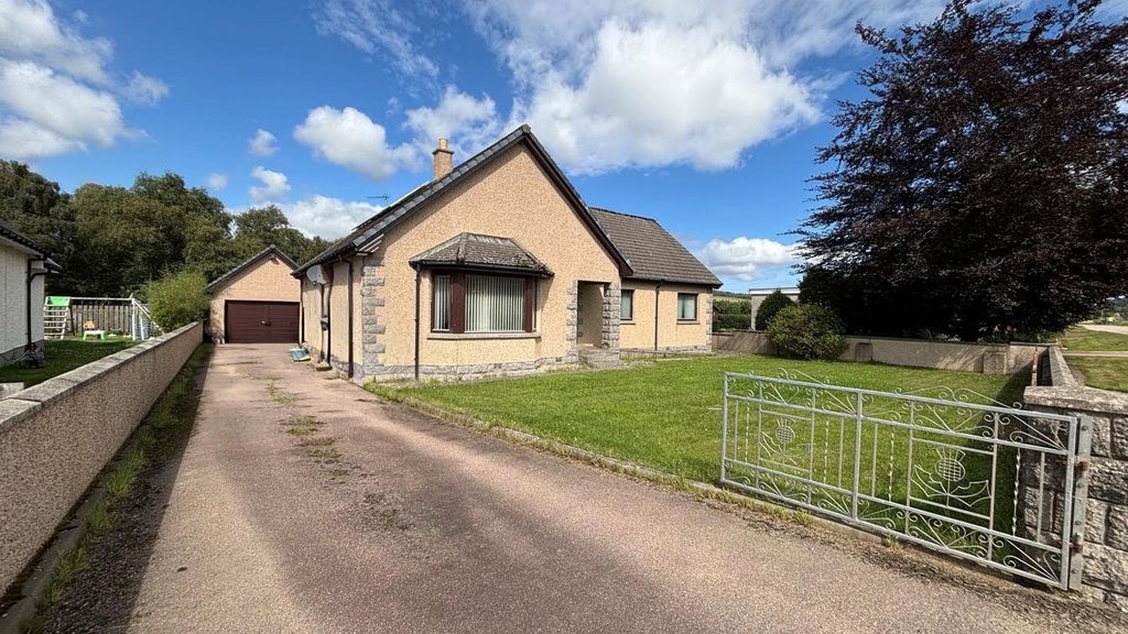 Property photo 1 of 28