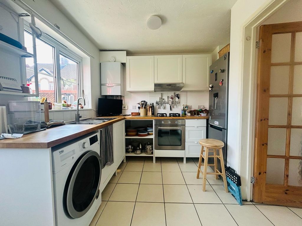Property photo 3 of 23