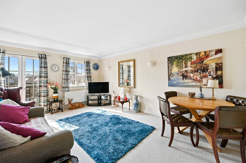 Property photo 2 of 8 Reception Room