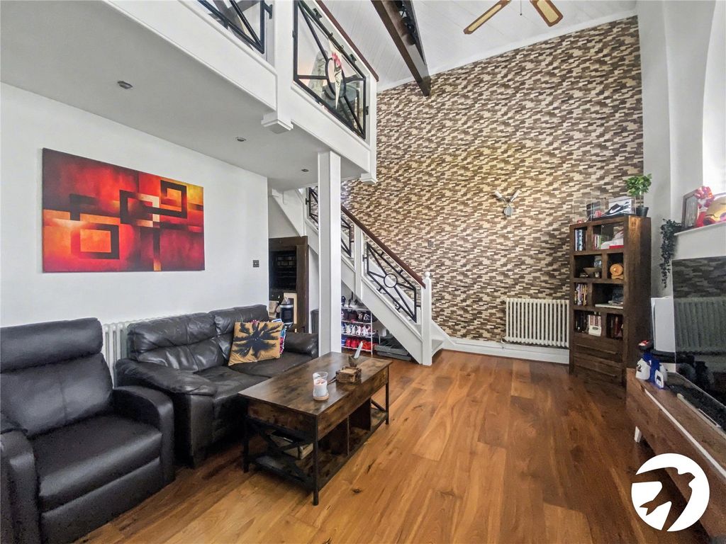 Property photo 3 of 27 Picture No. 67