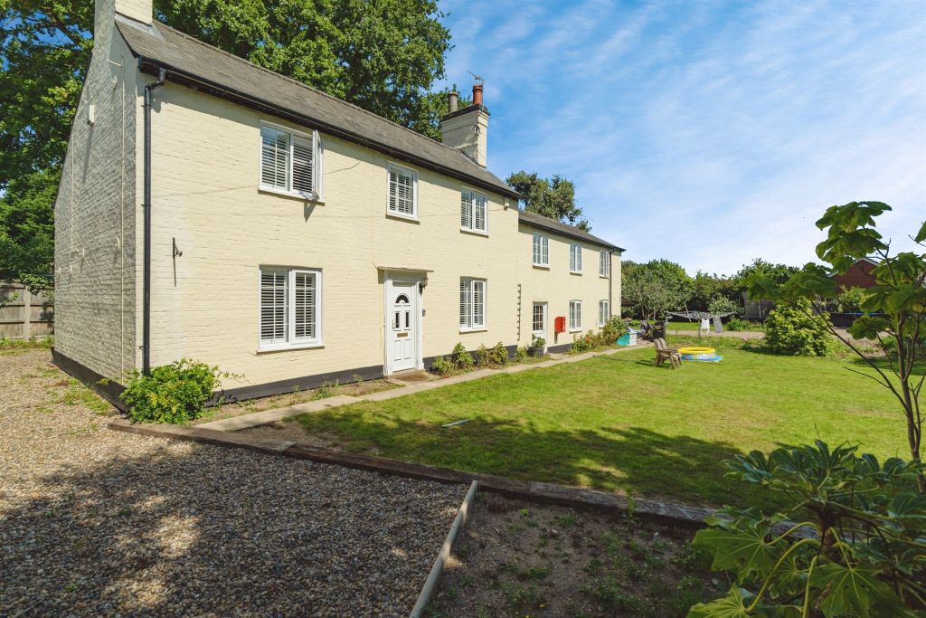 Property photo 1 of 17