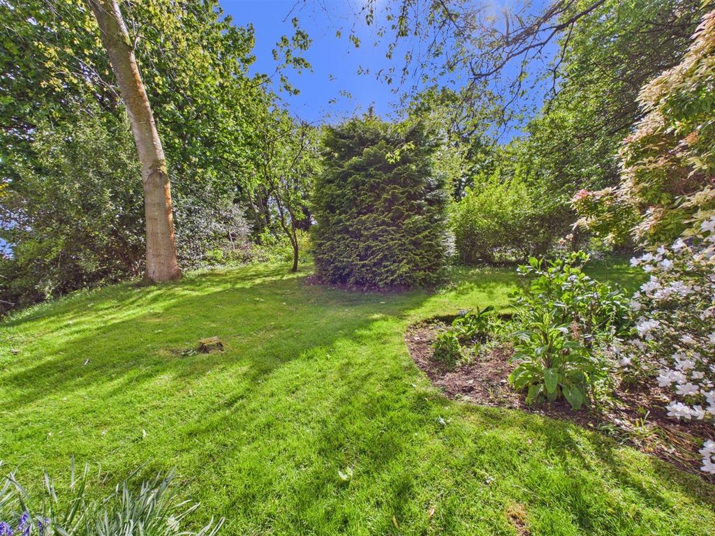 Additional image 14 of 3 bed flat for saleFlat 1, Craigiebank House, Moredun Square, Perth PH2