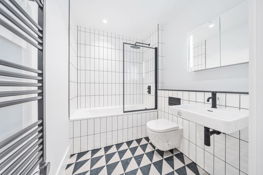 Property photo 2 of 5 1104335 (5)