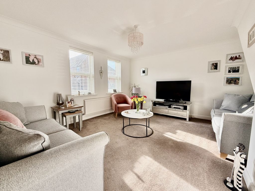 Property photo 2 of 11 Img_5837