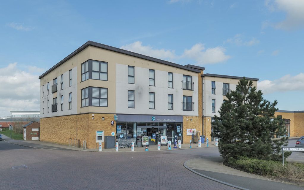 Property photo 1 of 9 Front (Exterior)