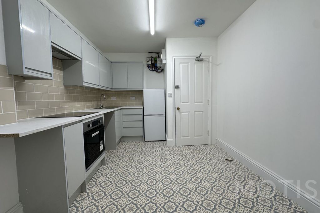 Property photo 2 of 10 Photo 2