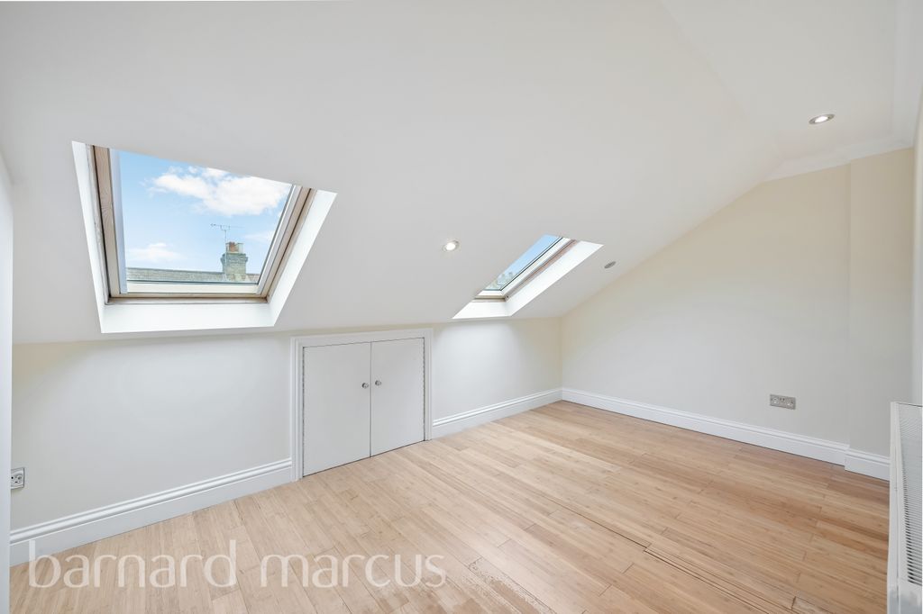 Property photo 2 of 12 Image