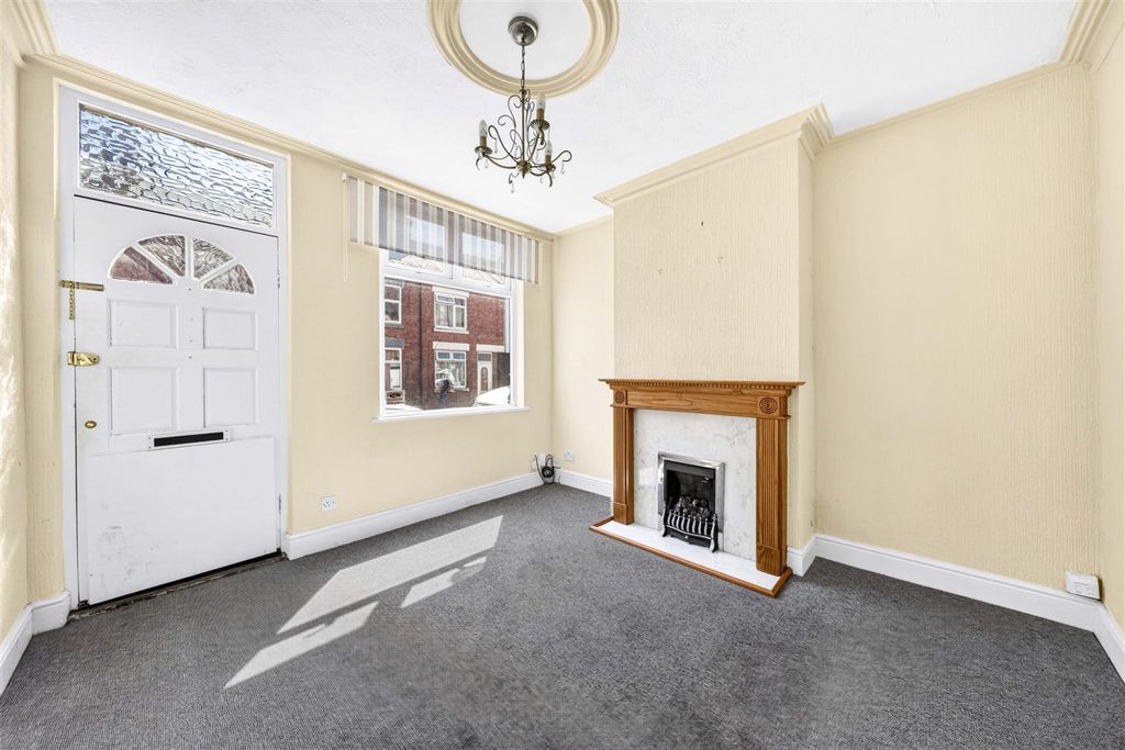 Property photo 2 of 16 2