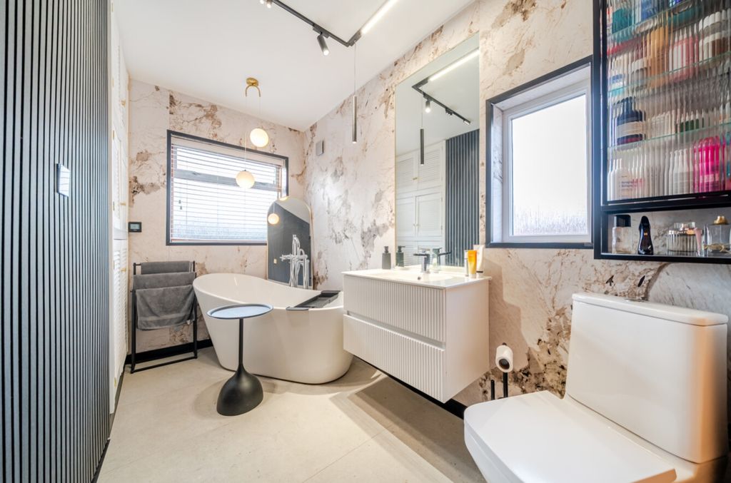 Property photo 3 of 19 1513314-2-1A0444Cce2F3F
