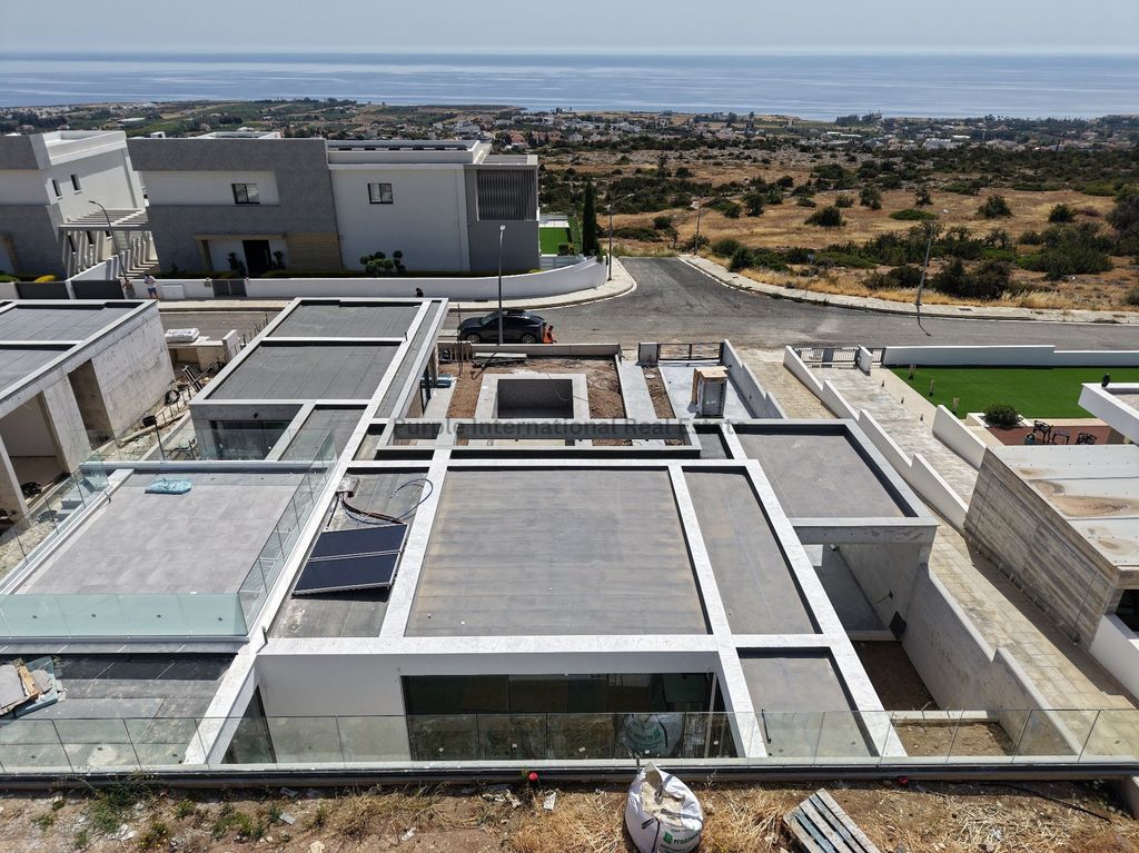 Property photo 3 of 41