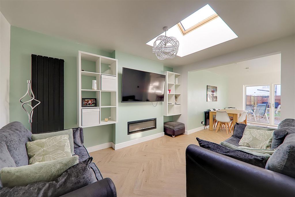 Property photo 3 of 14 Img_2636-Img_2638.Jpg