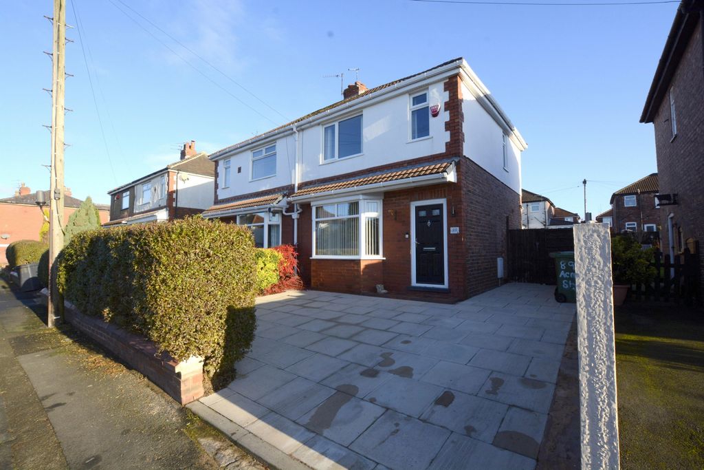 Property photo 1 of 11 Photo 13