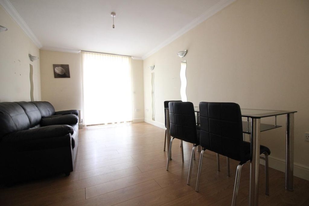 Property photo 1 of 5 30667423-0A63-4838-B3E1-5689Fdc90F74_1_105_c.Jpeg