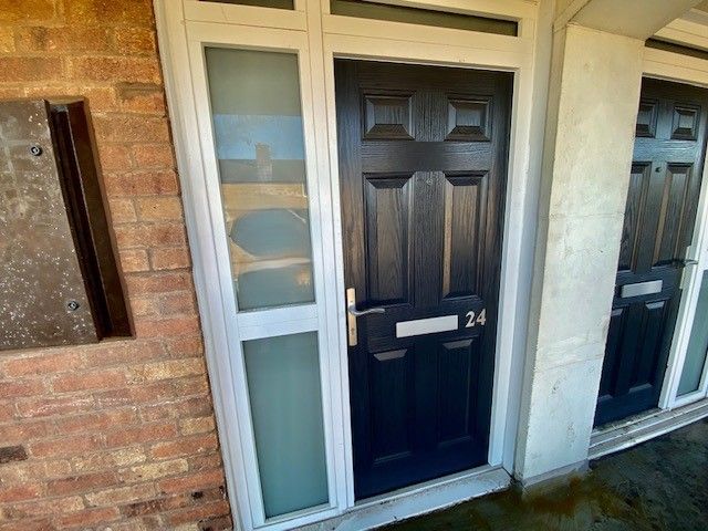 Property photo 3 of 16 Entrance