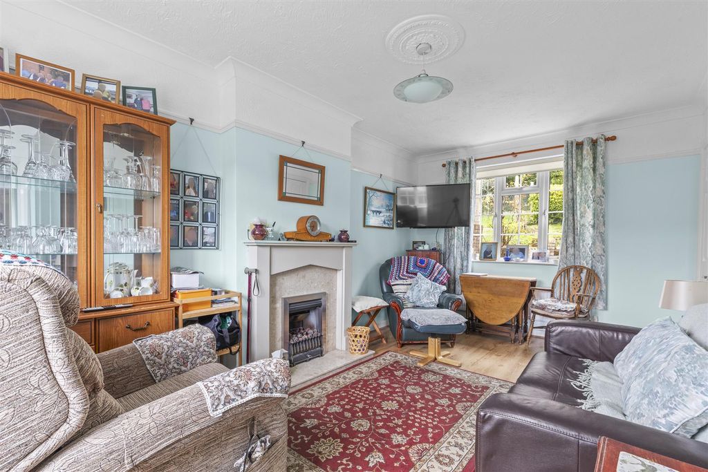 Property photo 3 of 14 Living Room