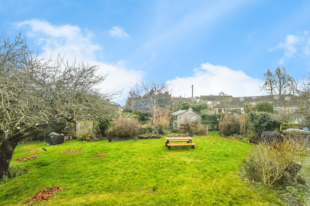 Property photo 3 of 20