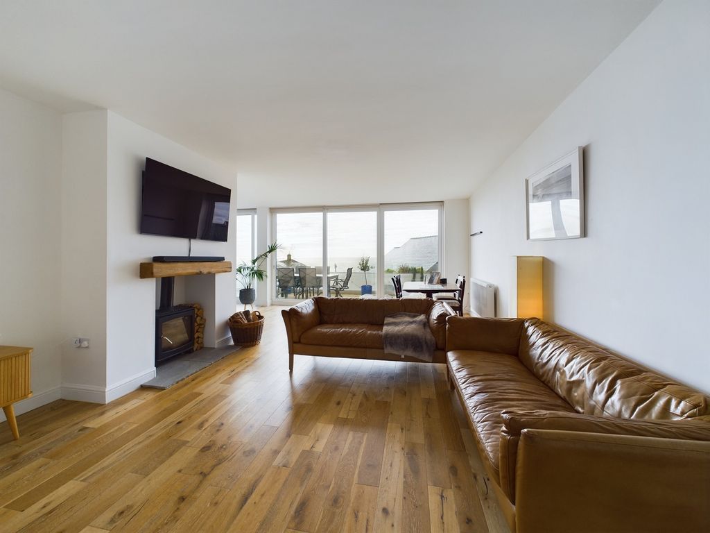 Property photo 3 of 26 Reception Room