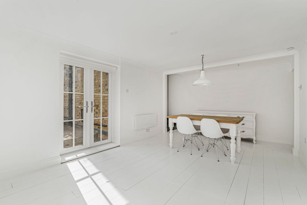 Property photo 3 of 15 4_51207