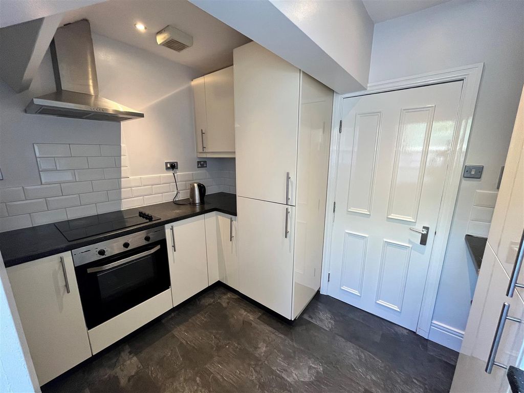 Property photo 1 of 10 27.Jpg