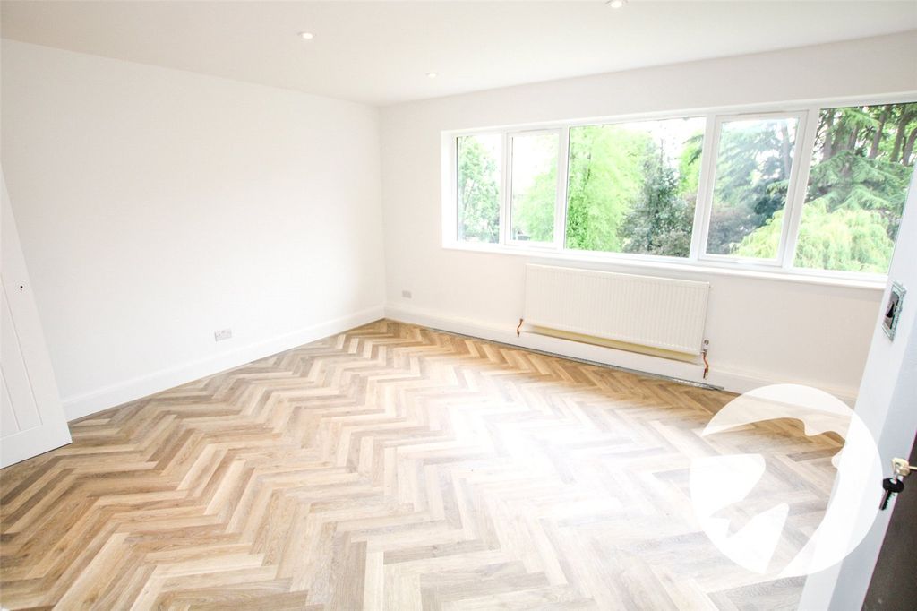 Property photo 3 of 11 Picture No. 02