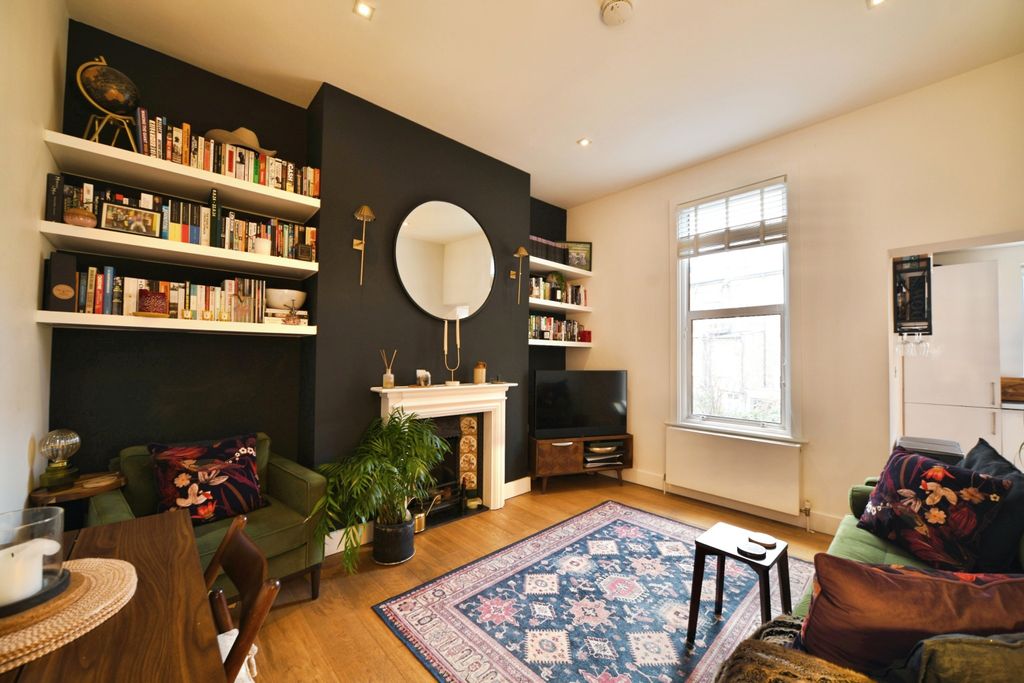 Property photo 1 of 17 Photo #1