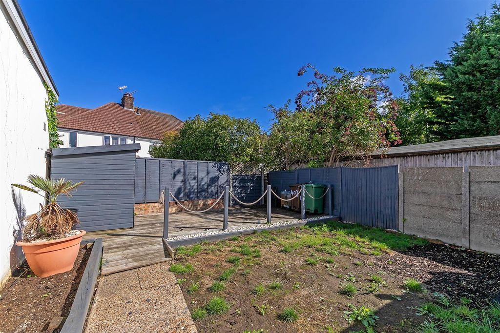 Property photo 2 of 15 403Hatfieldroad-18.Jpg