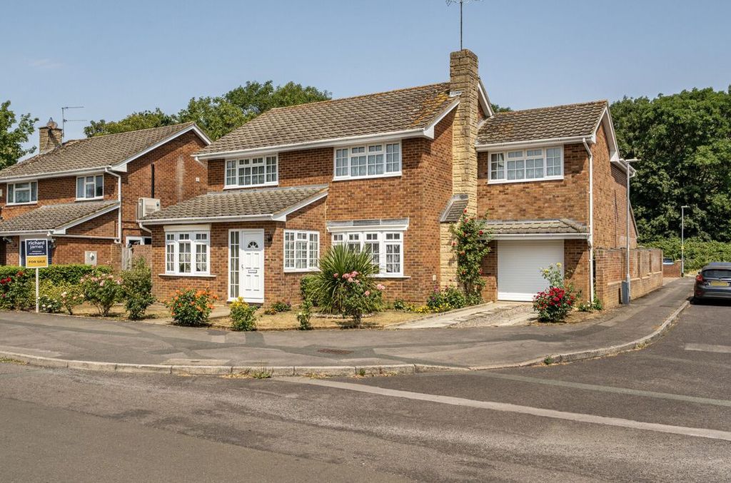 Property photo 1 of 19 14882352