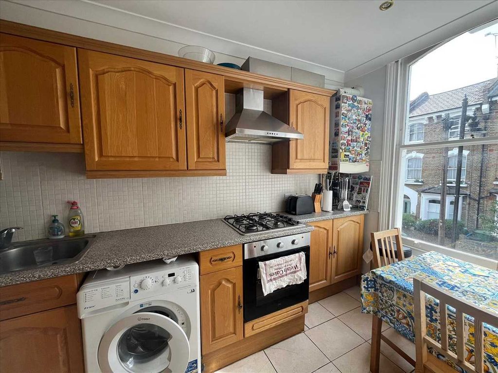 Property photo 2 of 8 Kitchen