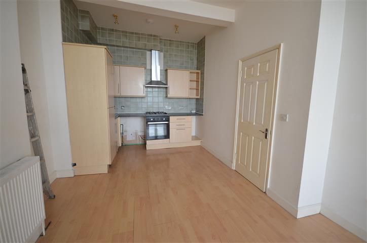 Property photo 3 of 9 Kitchen