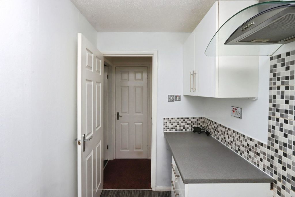 Property photo 3 of 16 Pbox-Img.Jpg