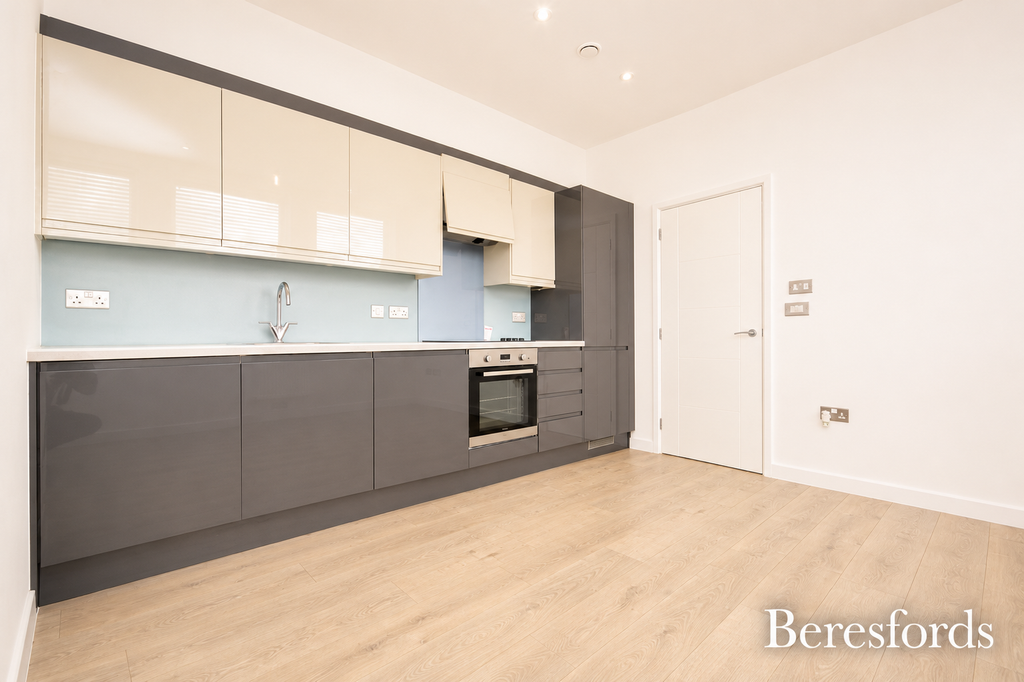 Property photo 2 of 5 Kitchen