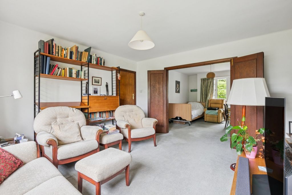 Property photo 2 of 19 5143963