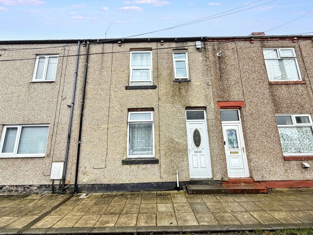 Property photo 1 of 5