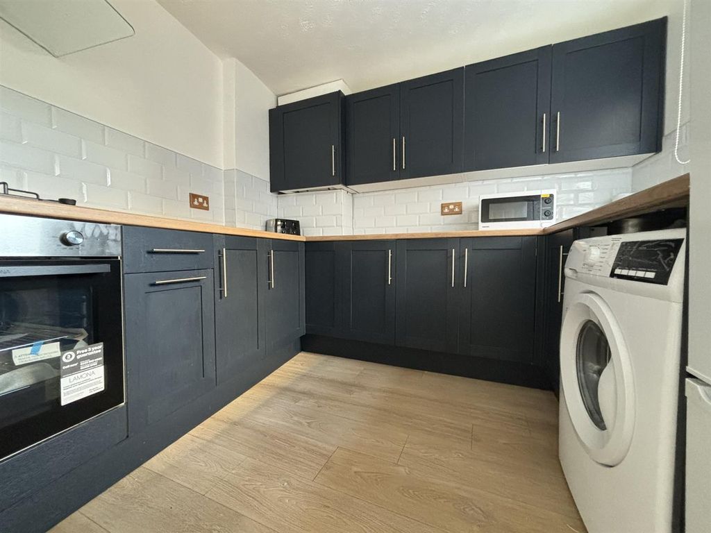 Property photo 3 of 7 Img_3904.Jpeg