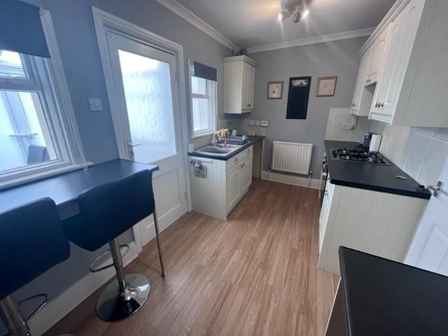 Property photo 3 of 9 Kitchen.Jpg