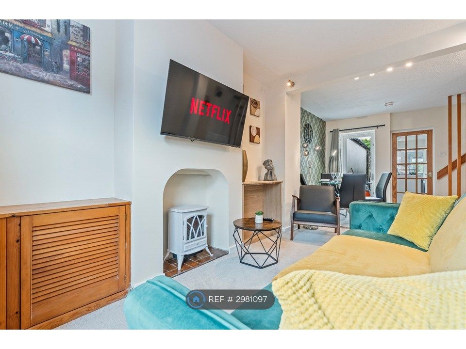 Property photo 1 of 35