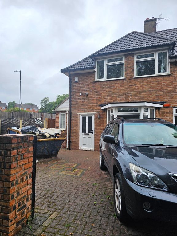 Property photo 1 of 11 Photo 0