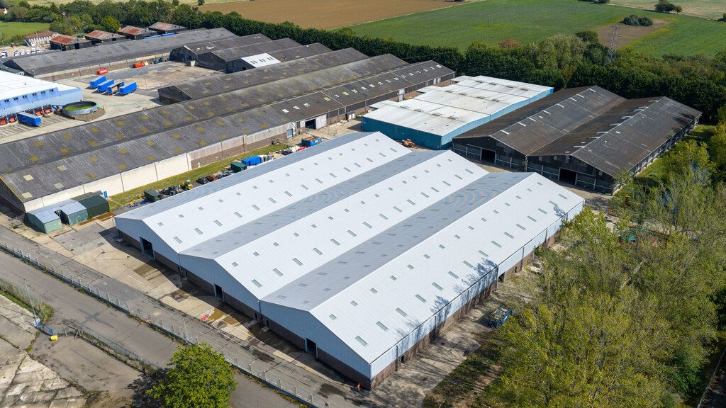 Property photo 1 of 16 Photo 7