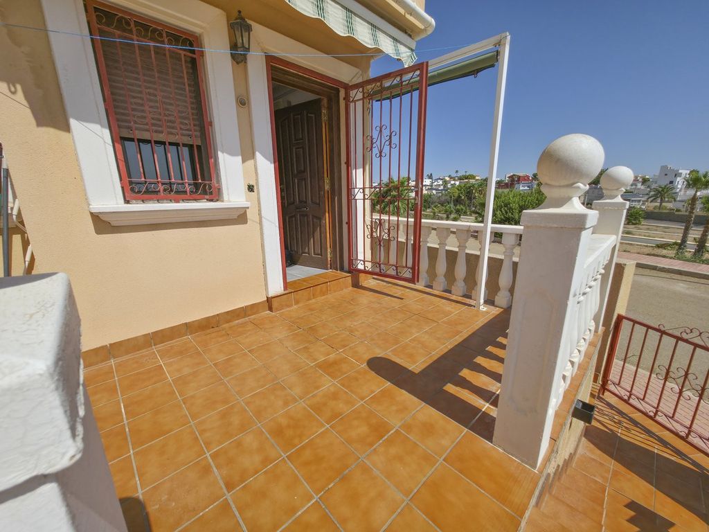 Property photo 2 of 22