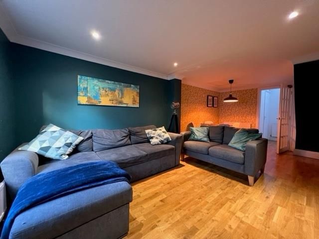 Property photo 3 of 10 Image003.Jpg