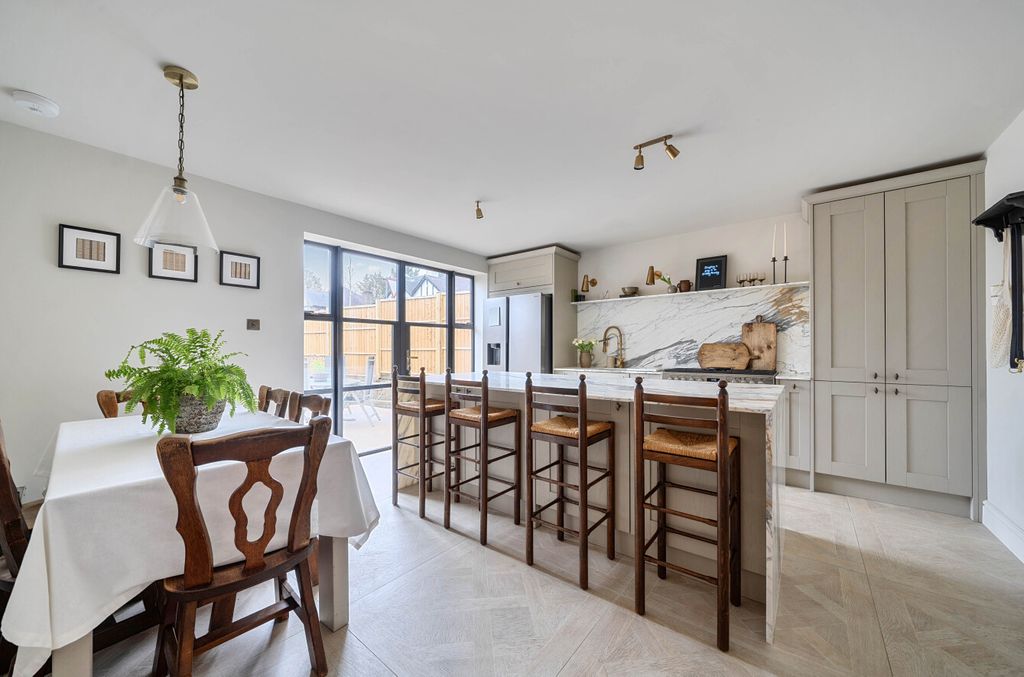 Property photo 2 of 21 1430528-5-69B30Bb...