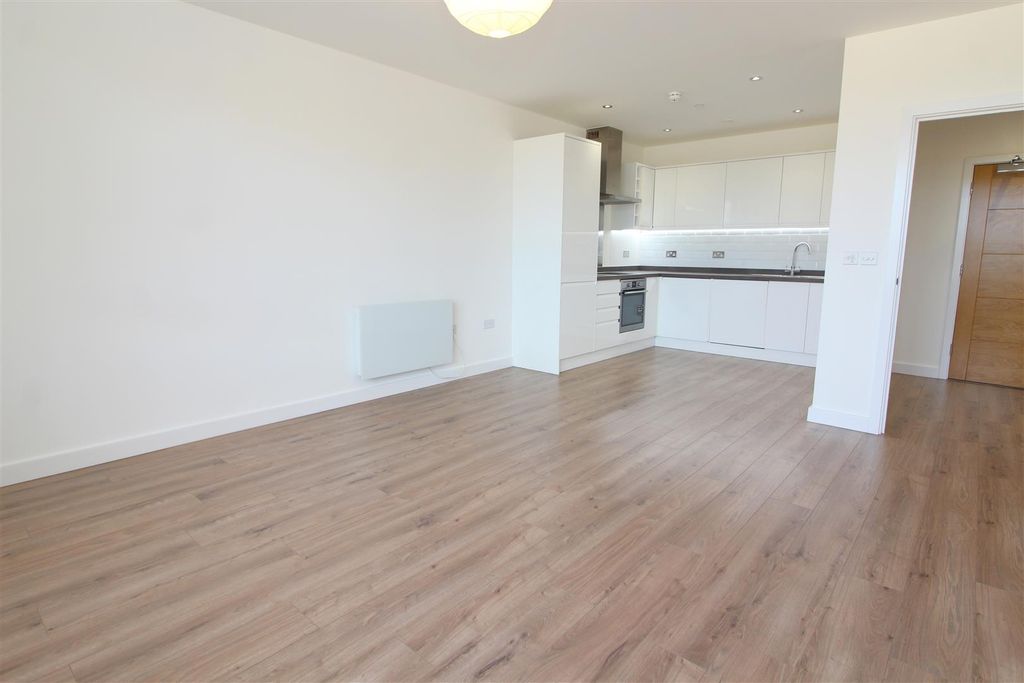 Property photo 3 of 9 Img_8605.Jpg