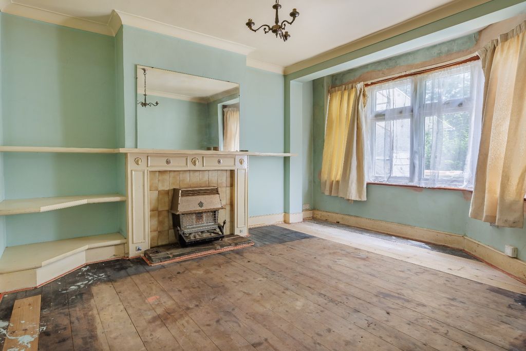 Property photo 2 of 20 5250281