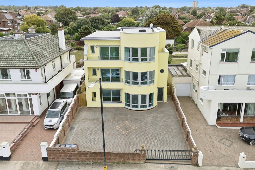 Property photo 1 of 21 Drone