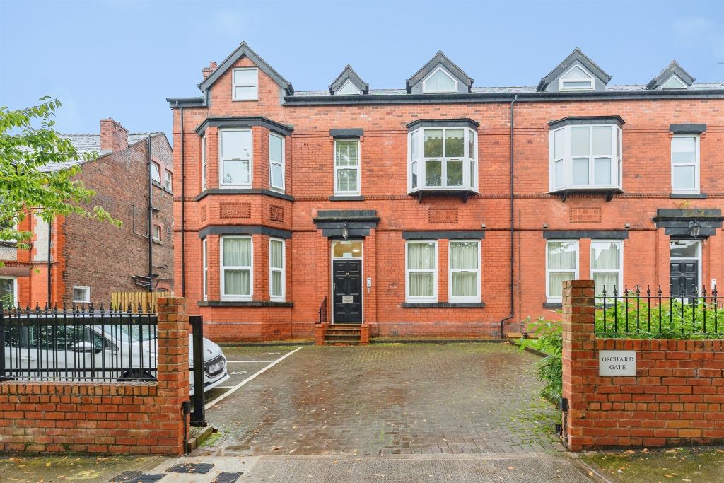 Property photo 1 of 16